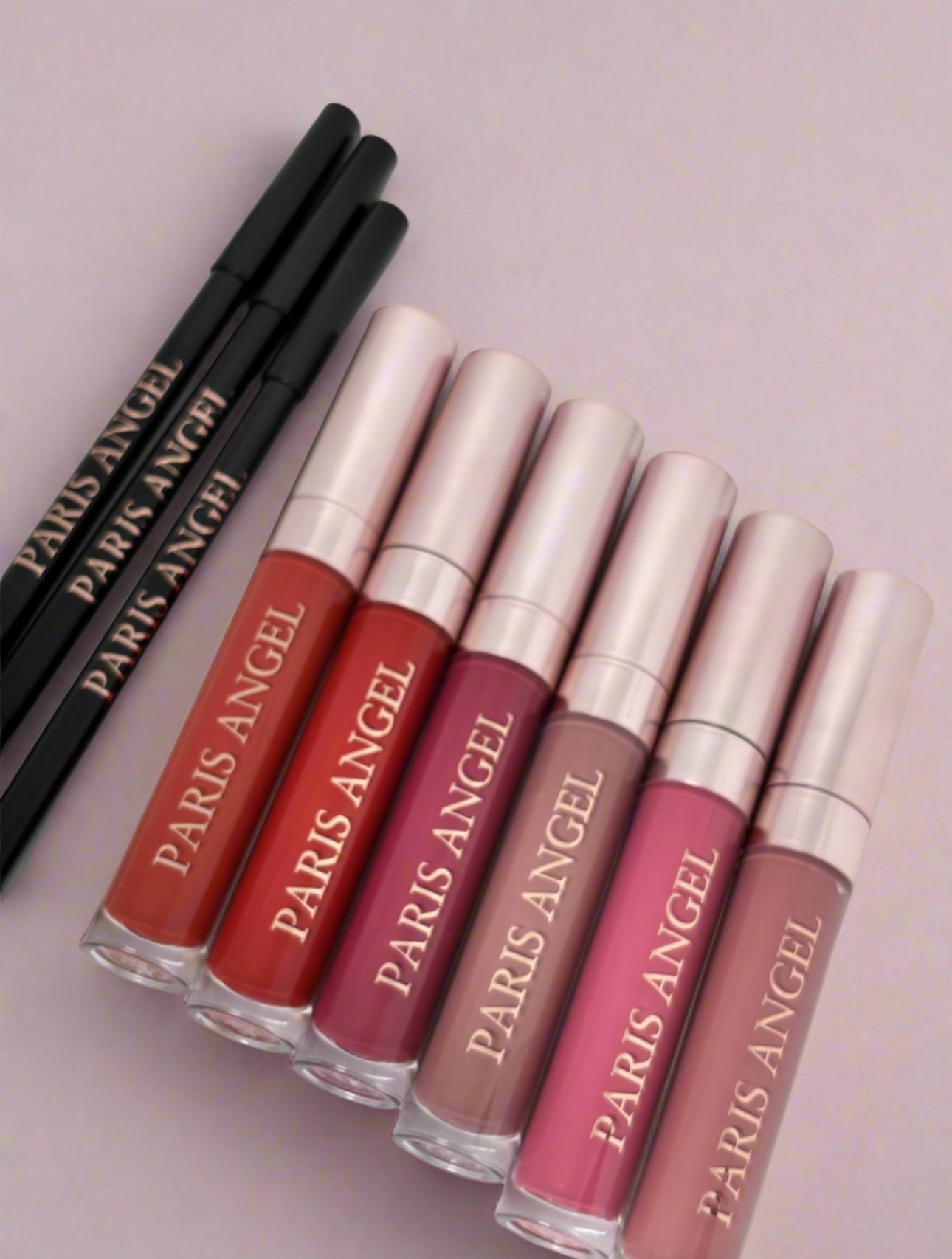 𝑽𝒆𝒍𝒗𝒆𝒕 𝑹𝒆𝒗𝒆𝒓𝒊𝒆
𝐿𝑜𝑛𝑔 𝐿𝑎𝑠𝑡𝑖𝑛𝑔 𝑀𝑎𝑡𝑡𝑒 𝐿𝑖𝑝𝑠𝑡𝑖𝑐𝑘 𝑇ℎ𝑎𝑡 𝐷𝑜𝑒𝑠𝑛’𝑡 𝐷𝑟𝑦 𝑂𝑢𝑡 𝐿𝑖𝑝𝑠