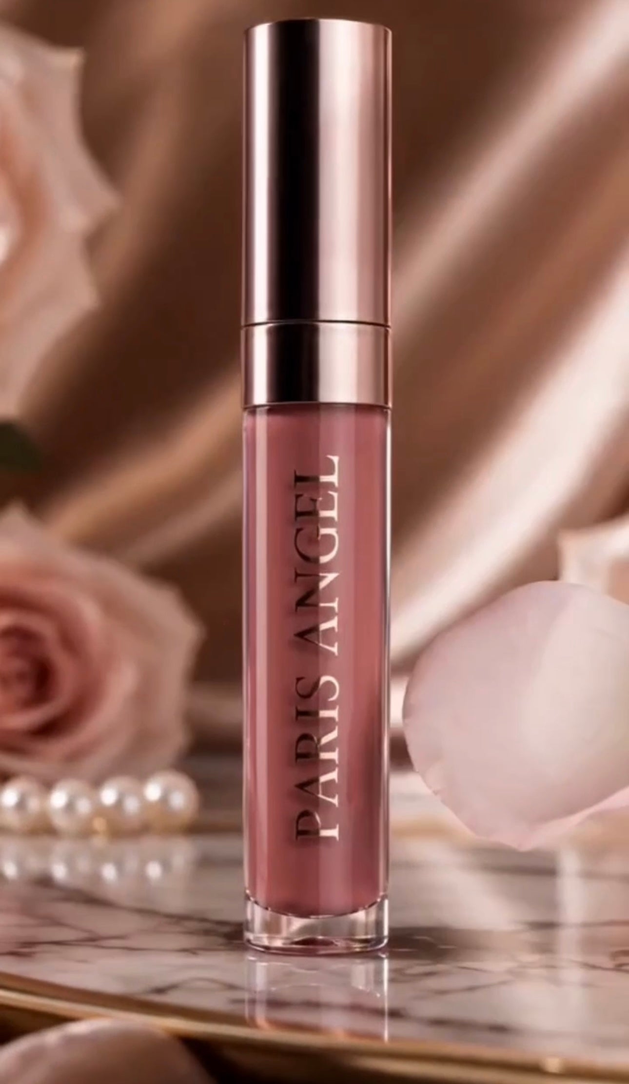 𝑮𝒐𝒅𝒅𝒆𝒔𝒔
Luxury Matte Lipstick