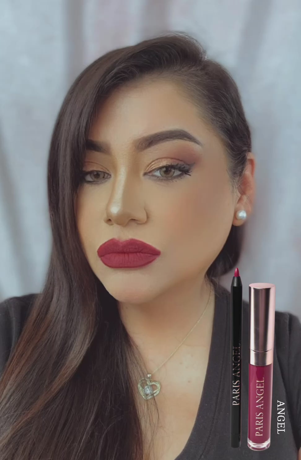 𝑰𝒄𝒐𝒏𝒊𝒄 𝑹𝒐𝒖𝒈𝒆
Luxury Matte Lipstick